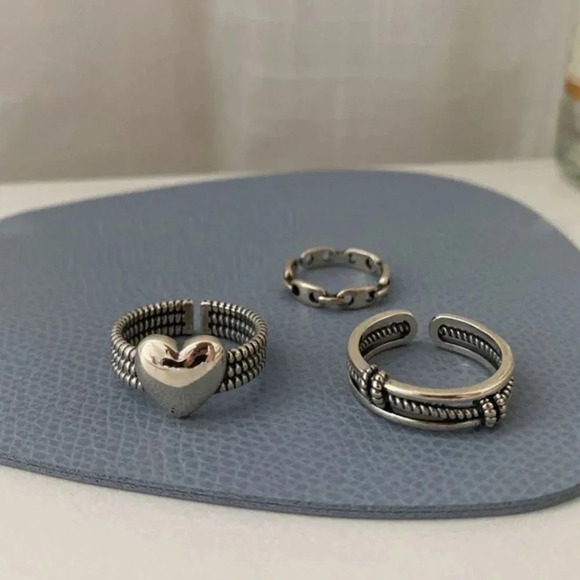 Minimalist 925 Sterling Silver Dainty Minimalist Heart Link Knot Twist Ring - Picture 2 of 8